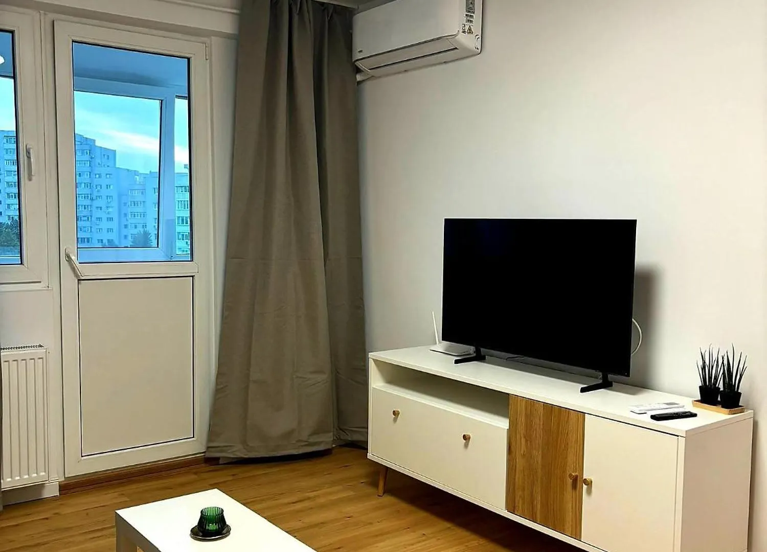 Up In Bucharest Appartement